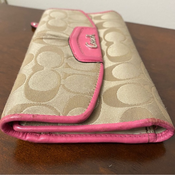 Coach Ashley Signature Jacquard Snap Envelope Wallet - Picture 6 of 14